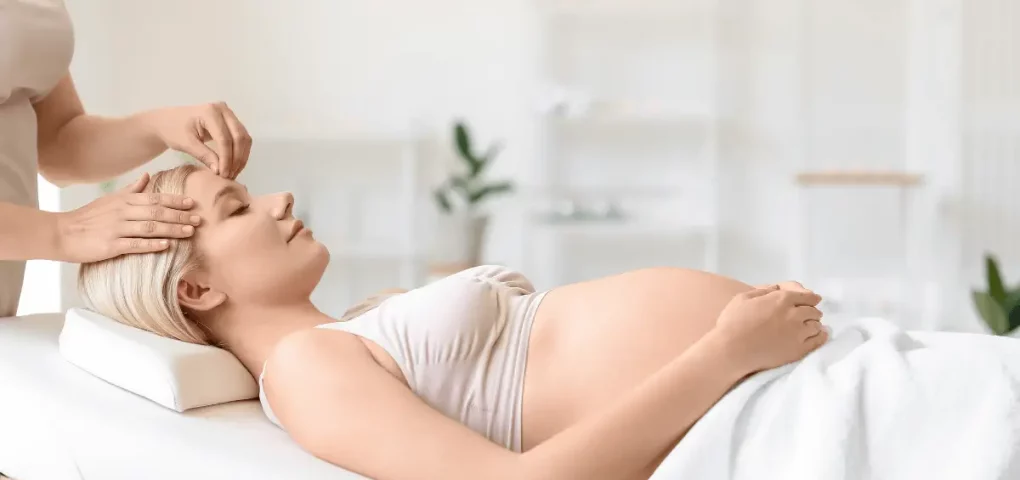 facial massage_pregnancy-safe skincare routine